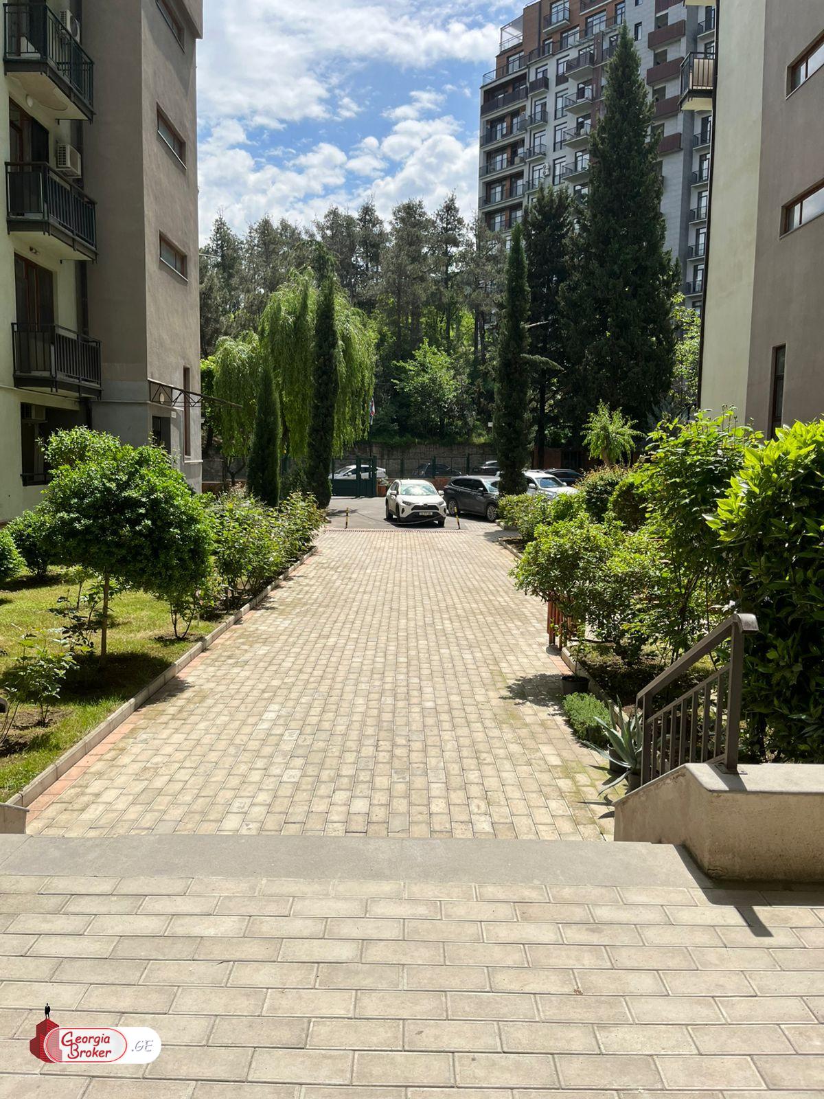 nearly repaired 5-room apartment for sale